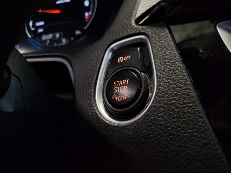 BMW SERIE 1 118i F20 136CH M SPORT / SIEGES CUIR + CAMERA DE RECUL + SUIVIE COMPLET /