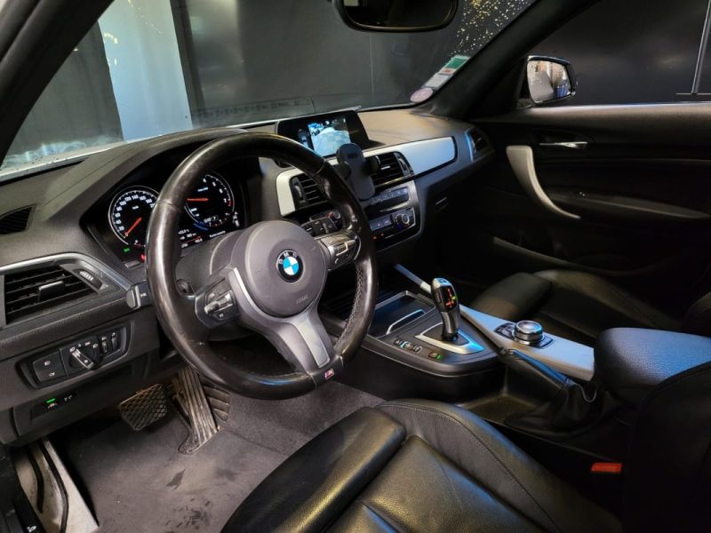 BMW SERIE 1 118i F20 136CH M SPORT / SIEGES CUIR + CAMERA DE RECUL + SUIVIE COMPLET /