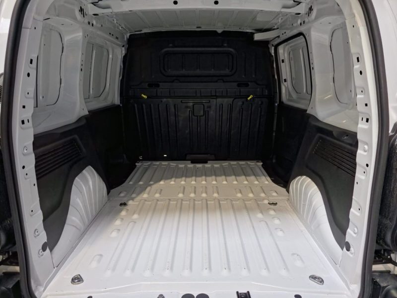 PEUGEOT PARTNER 2024