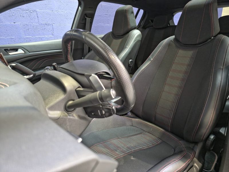 Peugeot 308 GT Line PureTech 130 EAT8  – Distribution OK