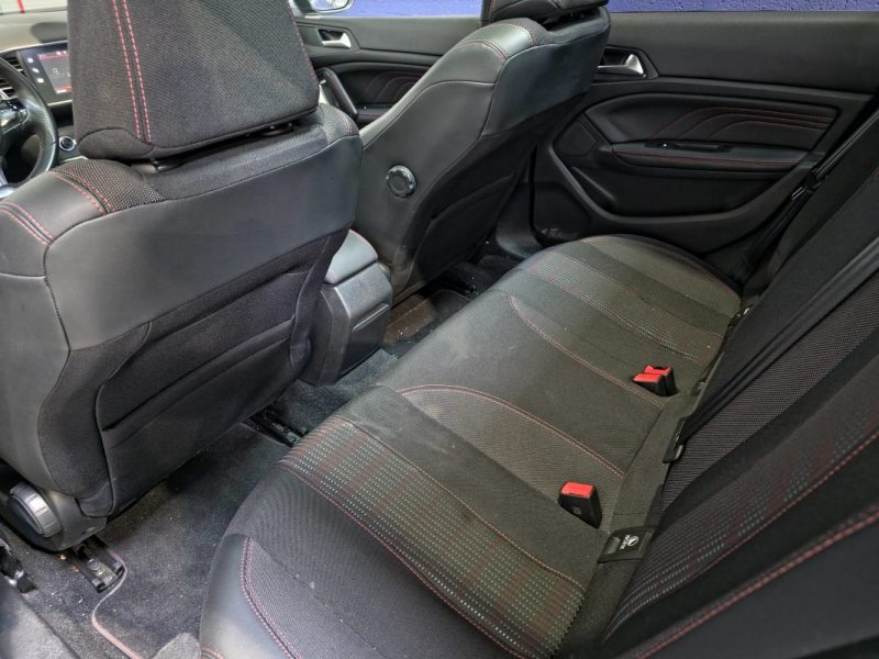 Peugeot 308 GT Line PureTech 130 EAT8  – Distribution OK