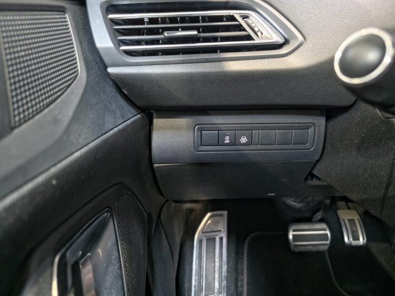 Peugeot 308 GT Line PureTech 130 EAT8  – Distribution OK
