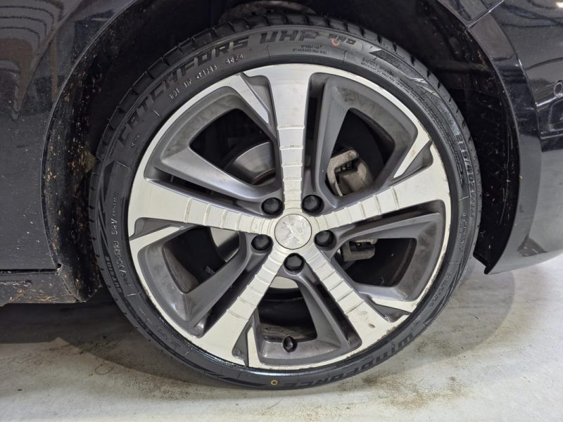 Peugeot 308 GT Line PureTech 130 EAT8  – Distribution OK