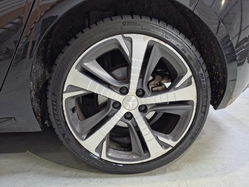 Peugeot 308 GT Line PureTech 130 EAT8  – Distribution OK