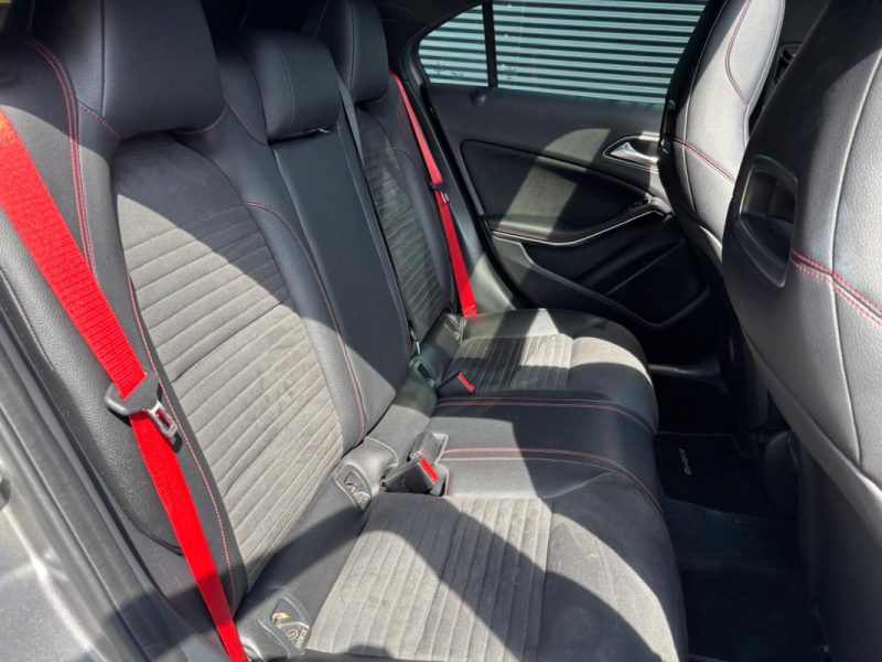 MERCEDES CLASSE A 45 AMG 2.0 Ti 16V 4MATIC 7G-DCT 381 cv