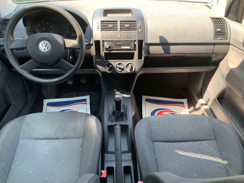 VOLKSWAGEN POLO 2004 1.2i