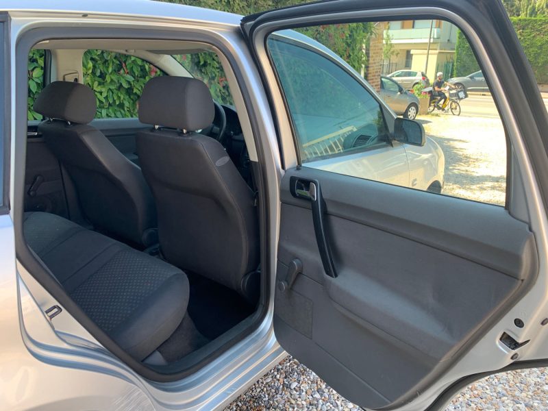 VOLKSWAGEN POLO 2004 1.2i