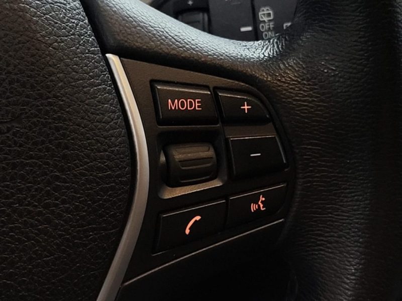 BMW SERIE 1 (F20) LCI 116d 116cv Business Boîte Auto