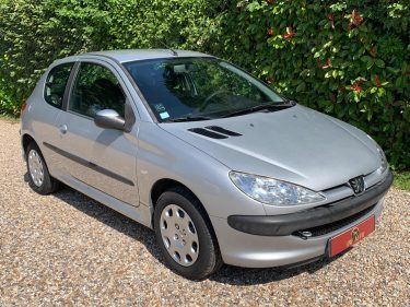 PEUGEOT 206 2004 1.4i