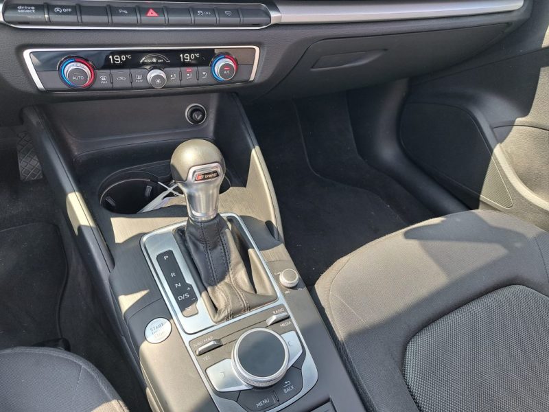 AUDI A3 SPORTBACK 35 TFSI 1.5 TFSI 150 CV S-Line S-Tronic TOIT OUVRANT PANORAMIQUE GPS