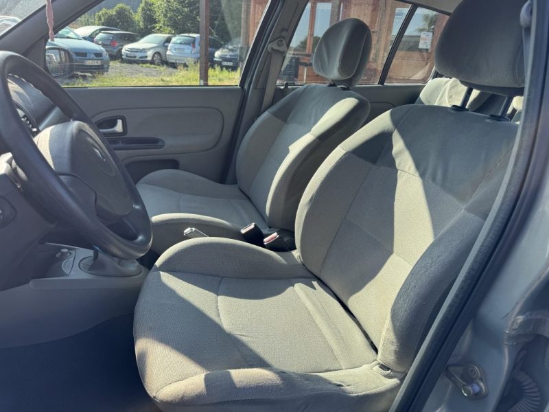 RENAULT CLIO II 1.4L i 16V 98cv EXPRESSION / Révisée&Garantie
