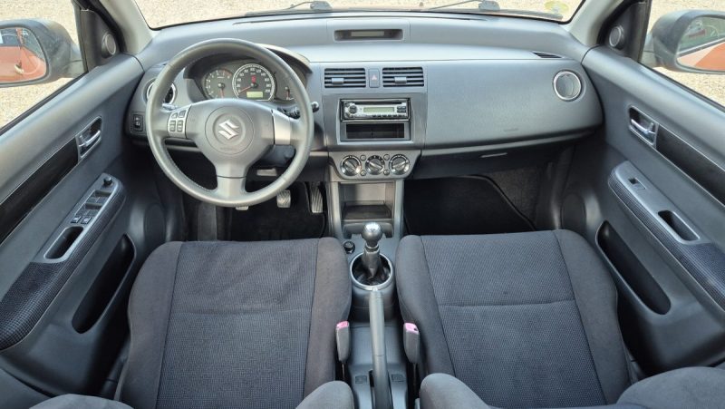 SUZUKI SWIFT 2006