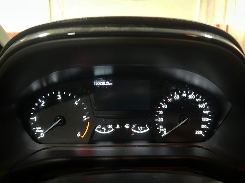 FORD Fiesta 1.5 TDCi 2 PLACES TVA RECUPERABLE 