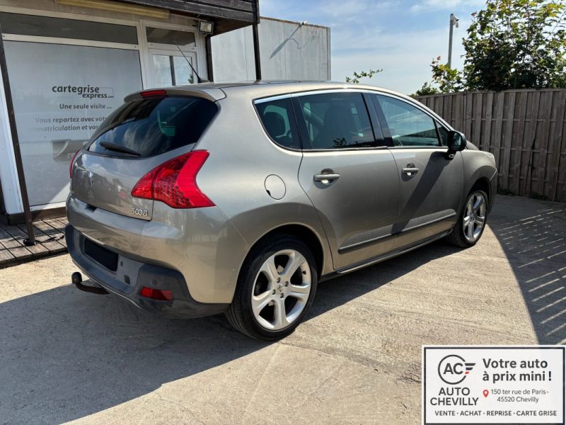 PEUGEOT 3008 2011
