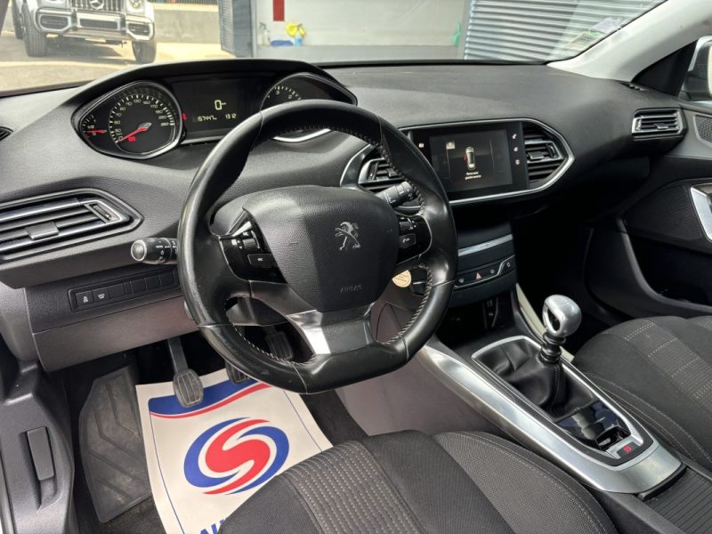 PEUGEOT 308 2015