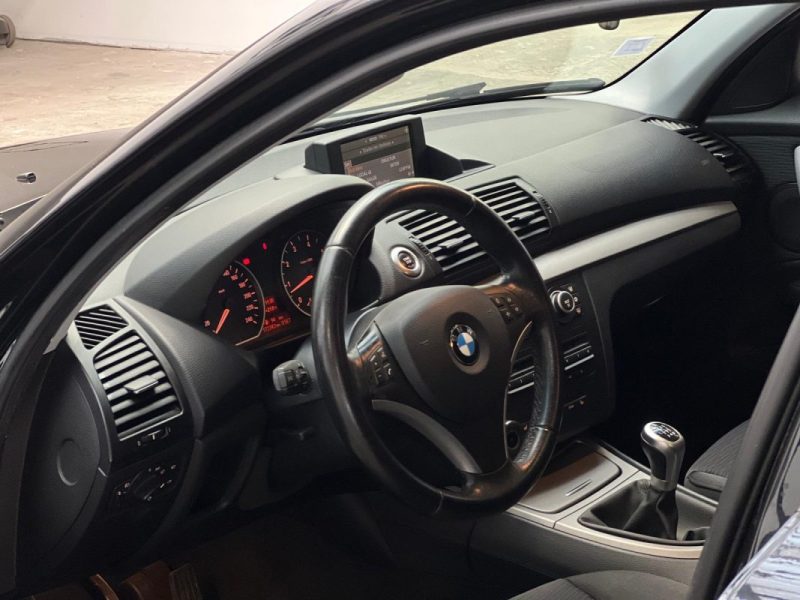 BMW SERIE 1 116i 122CH