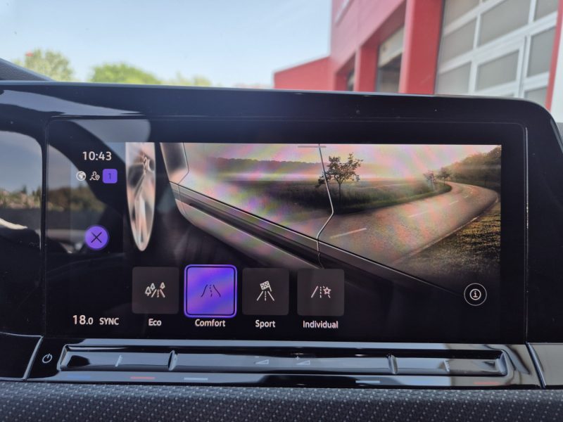 VOLKSWAGEN GOLF 2022