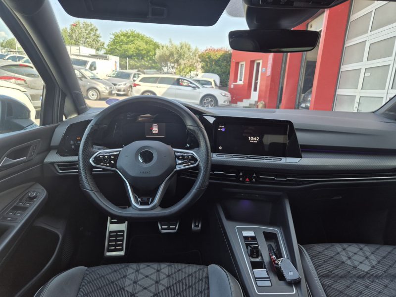 VOLKSWAGEN GOLF 2022