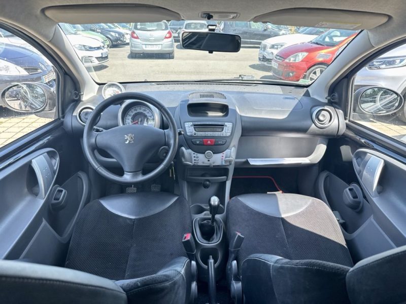 PEUGEOT 107 107 1.0E 12V 68CH BLUE LION BLACK & SILVER