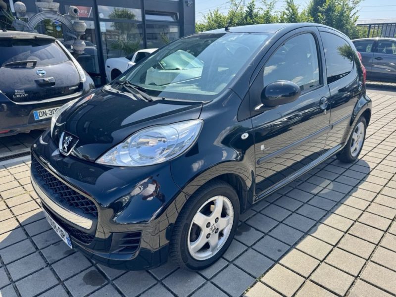 PEUGEOT 107 107 1.0E 12V 68CH BLUE LION BLACK & SILVER