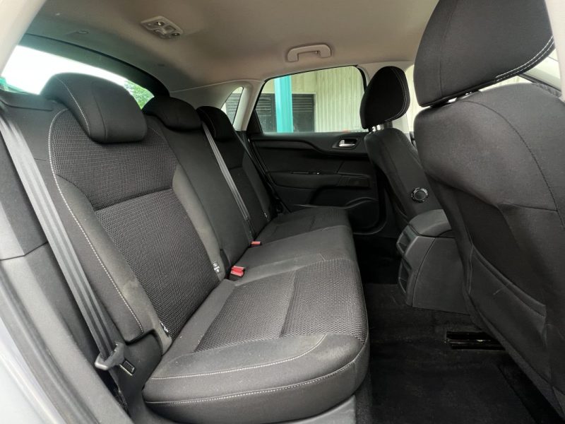 CITROEN C4 II PHASE 2 MILLENIUM 1.6 HDI 120 Cv BOITE AUTO / APPLE CARPLAY & ANDROID - GARANTIE 1 AN