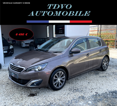 PEUGEOT 308 1.2 110 ch allure + attelage distri ok