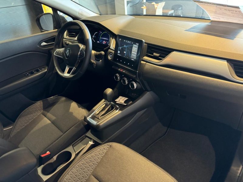 RENAULT CAPTUR  2024