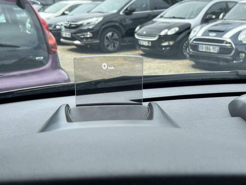 PEUGEOT 3008 PHASE 2 ALLURE 1.2 130 Cv ECRAN GPS CAMERA RECUL TOIT PANO CRIT AIR 1 - GARANTIE 1 AN