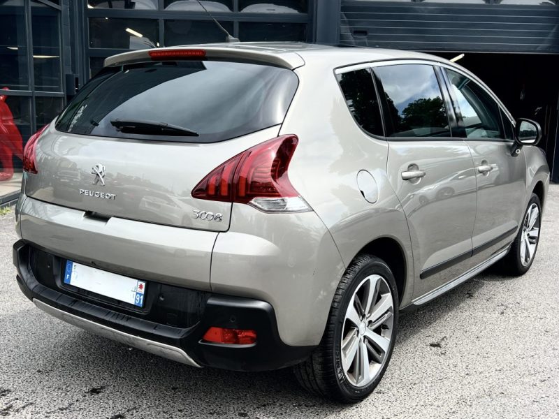 PEUGEOT 3008 PHASE 2 ALLURE 1.2 130 Cv ECRAN GPS CAMERA RECUL TOIT PANO CRIT AIR 1 - GARANTIE 1 AN