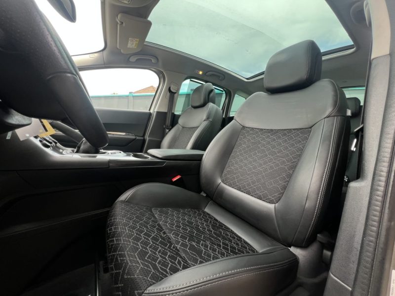 PEUGEOT 3008 PHASE 2 ALLURE 1.2 130 Cv ECRAN GPS CAMERA RECUL TOIT PANO CRIT AIR 1 - GARANTIE 1 AN