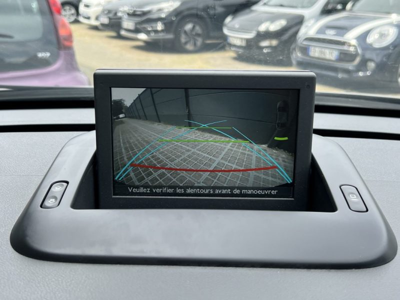 PEUGEOT 3008 PHASE 2 ALLURE 1.2 130 Cv ECRAN GPS CAMERA RECUL TOIT PANO CRIT AIR 1 - GARANTIE 1 AN