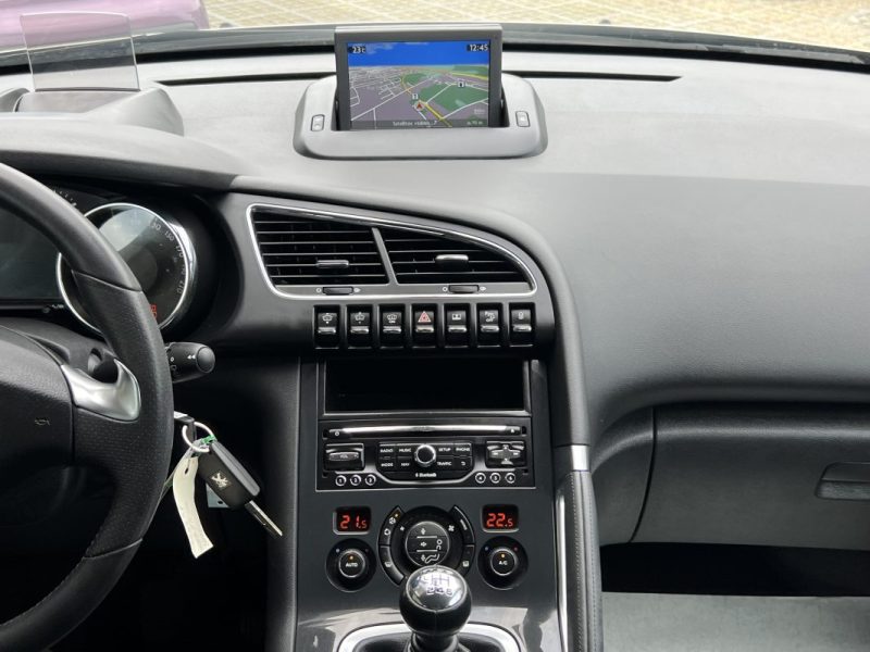 PEUGEOT 3008 PHASE 2 ALLURE 1.2 130 Cv ECRAN GPS CAMERA RECUL TOIT PANO CRIT AIR 1 - GARANTIE 1 AN