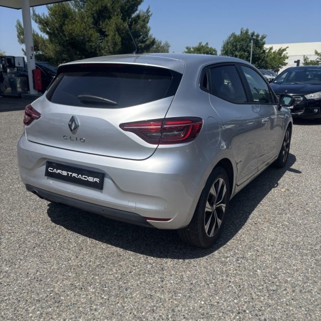 RENAULT CLIO 2022
