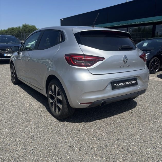 RENAULT CLIO 2022