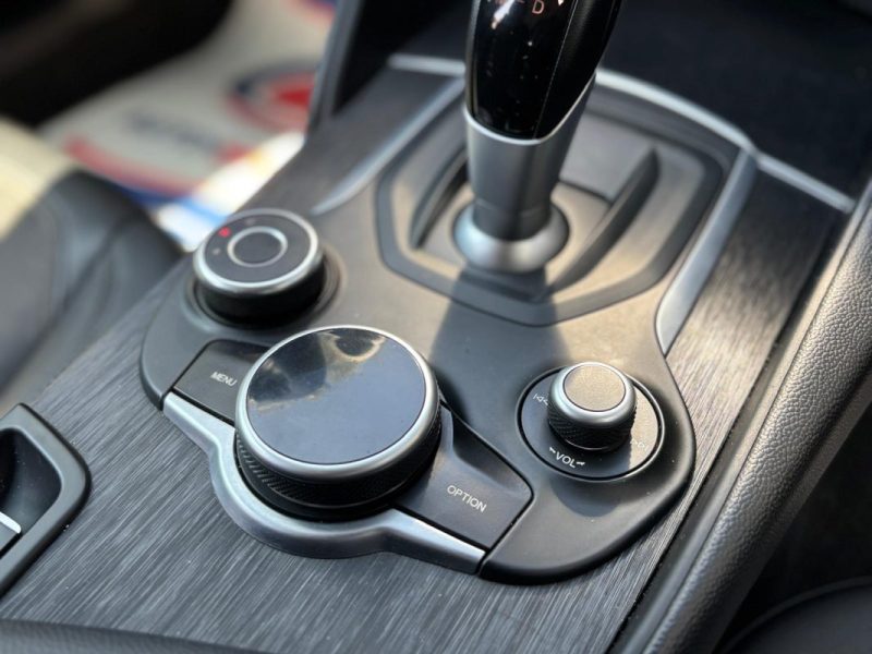 ALFA ROMEO GIULIA 2.2 JTD AT8 136cv SUPER