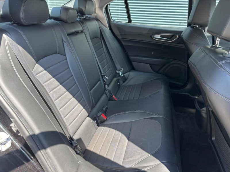 ALFA ROMEO GIULIA 2.2 JTD AT8 136cv SUPER