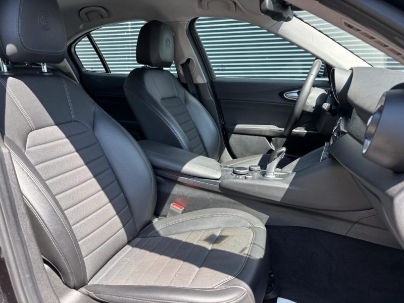 ALFA ROMEO GIULIA 2.2 JTD AT8 136cv SUPER