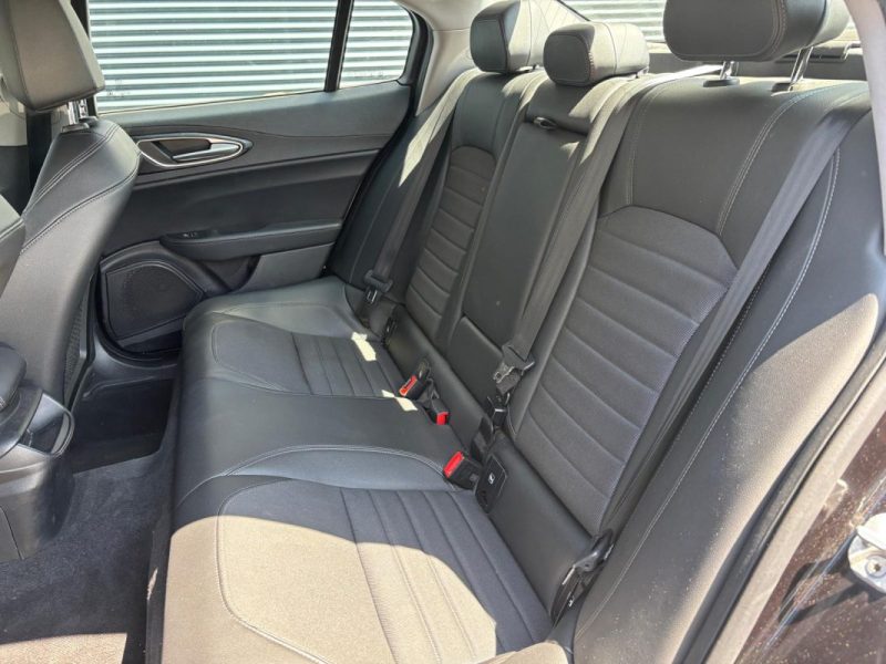 ALFA ROMEO GIULIA 2.2 JTD AT8 136cv SUPER