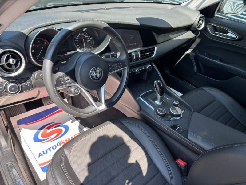 ALFA ROMEO GIULIA 2.2 JTD AT8 136cv SUPER