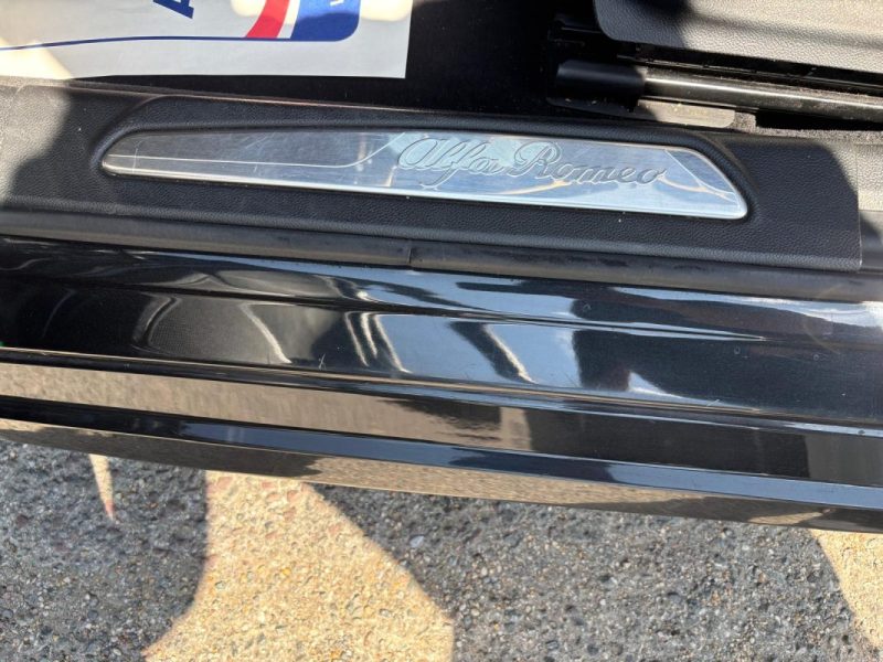 ALFA ROMEO GIULIA 2.2 JTD AT8 136cv SUPER