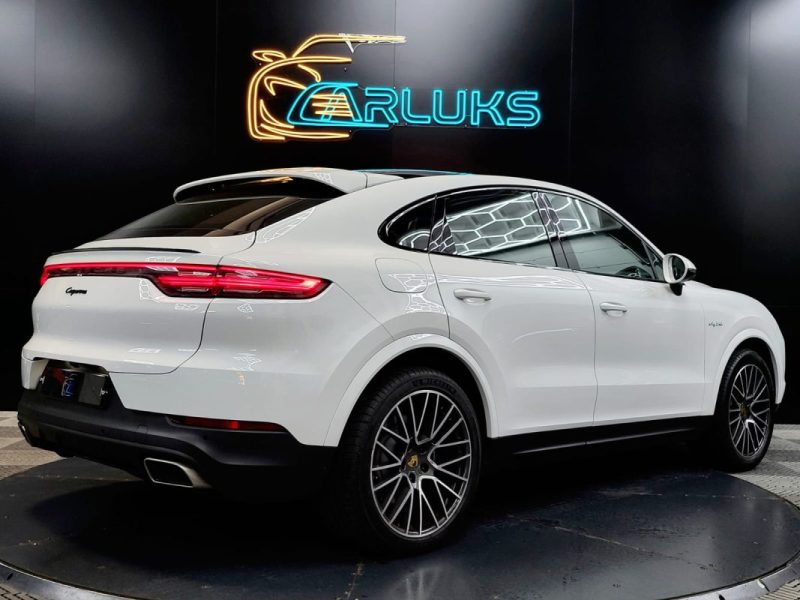 PORSCHE CAYENNE COUPE E-Hybrid 462cv AWD Boîte Auto
