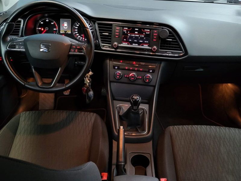 SEAT LEON III 1.6 TDI 105cv Style BVM5 / FAIBLE KILOMETRAGE