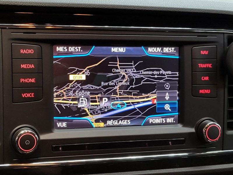 SEAT LEON III 1.6 TDI 105cv Style BVM5 / FAIBLE KILOMETRAGE