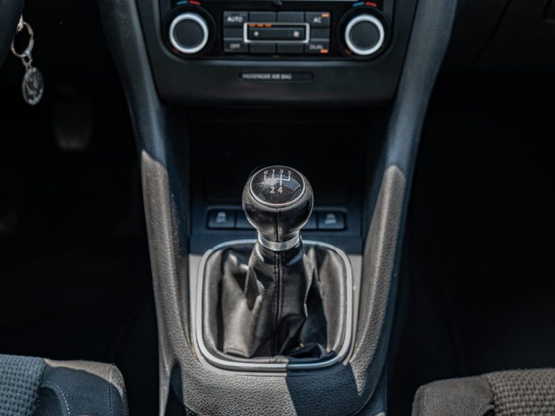 VOLKSWAGEN GOLF 2012