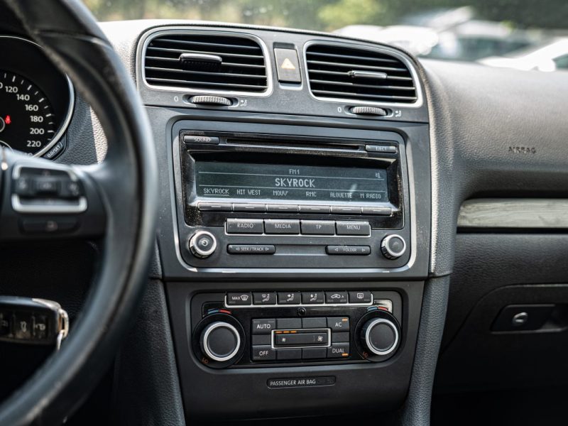 VOLKSWAGEN GOLF 2012