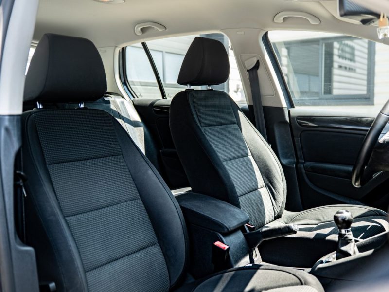 VOLKSWAGEN GOLF 2012