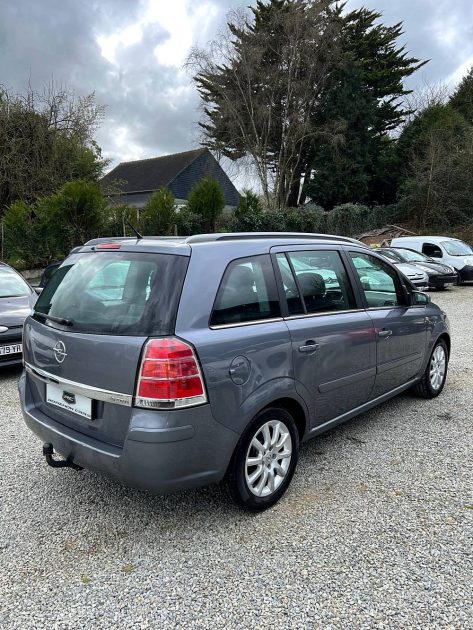 OPEL ZAFIRA 2005