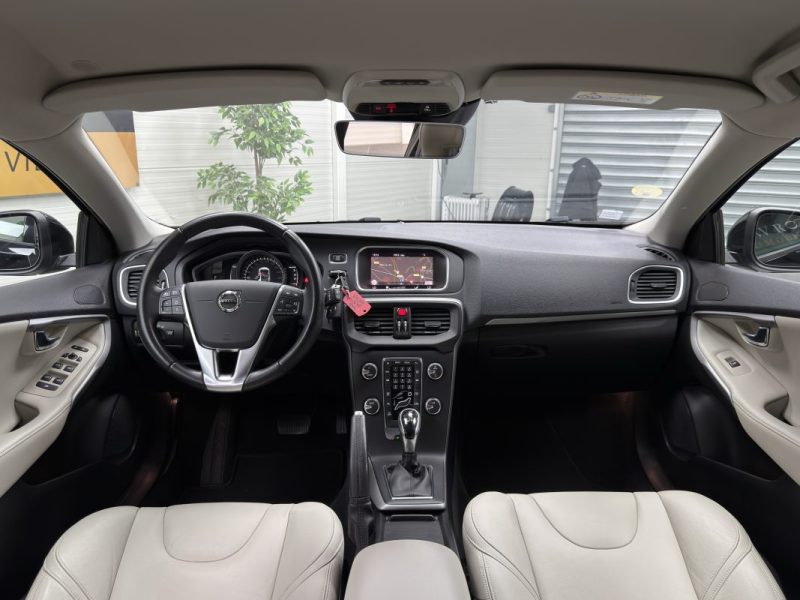 VOLVO V40 D3 150ch - Itëk Edition Geartronic