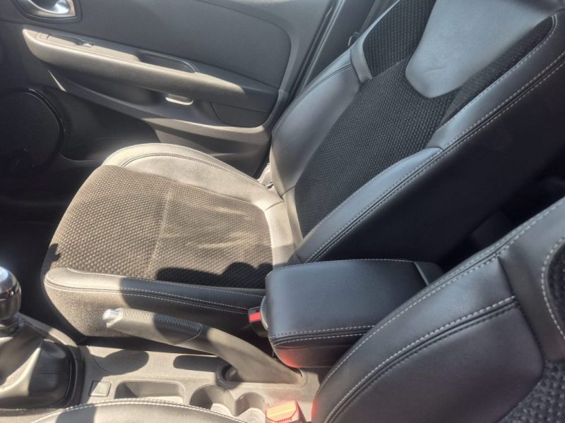 RENAULT CLIO ESTATE  2018