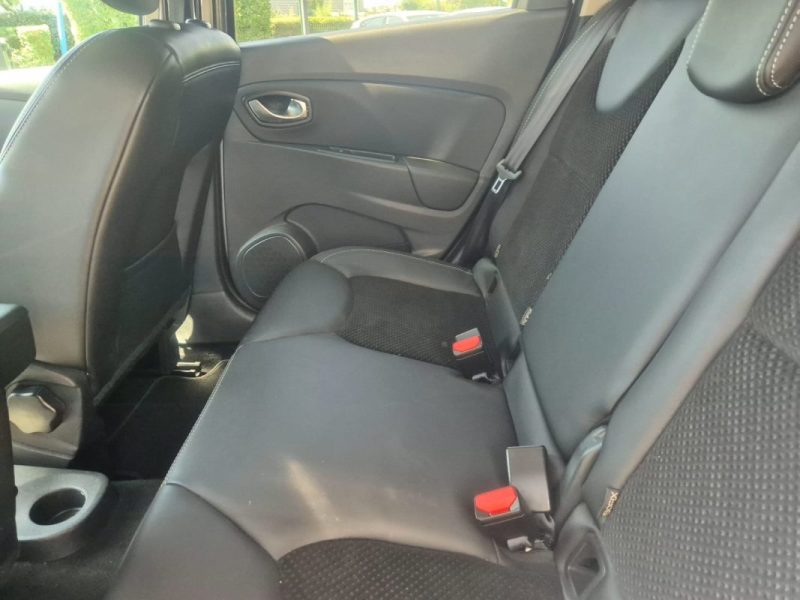 RENAULT CLIO ESTATE  2018